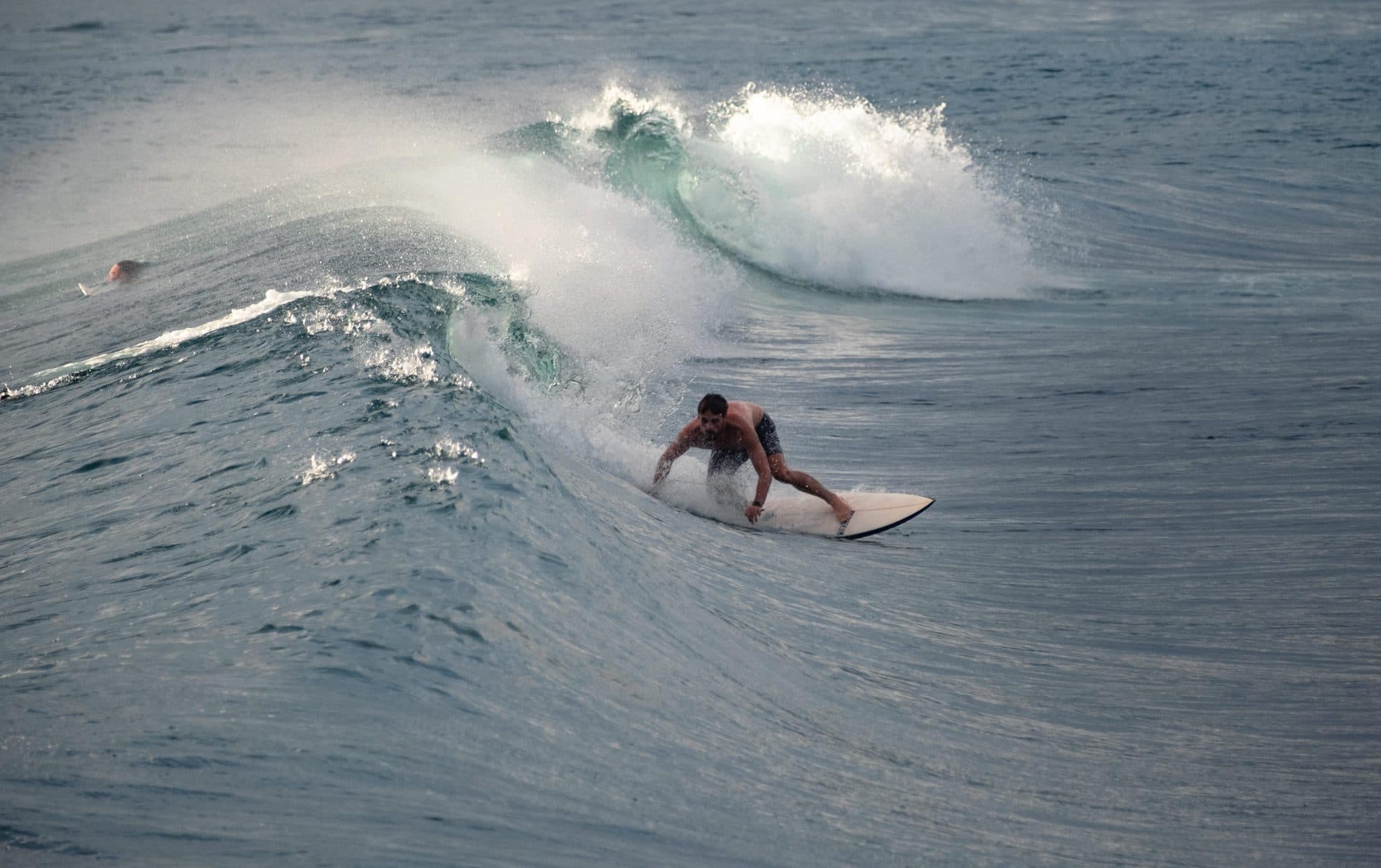 Steep drop on a breaking wave